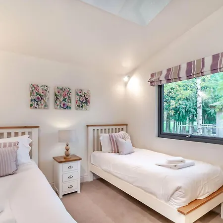 Holiday park Cedar Retreats West Tanfield