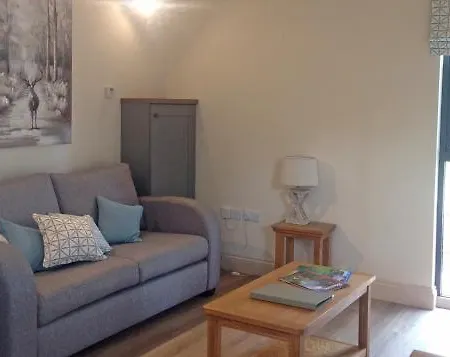 Cedar Retreats West Tanfield