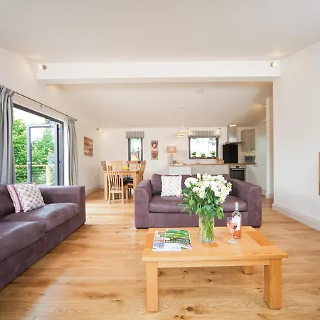 Holiday park Cedar Retreats *