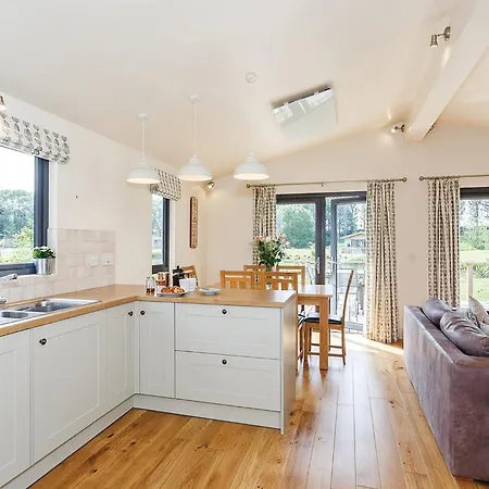 Cedar Retreats Holiday park