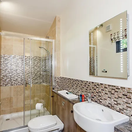 Πάρκο διακοπών Cedar Retreats *